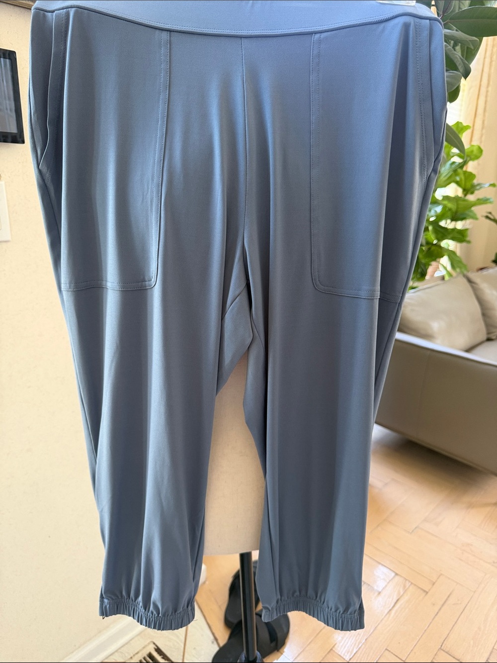 Lisa Rinna Collection Slate Blue Active Leggings/capries